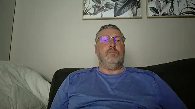 doudou310 online show from 05/11/26, 04:29