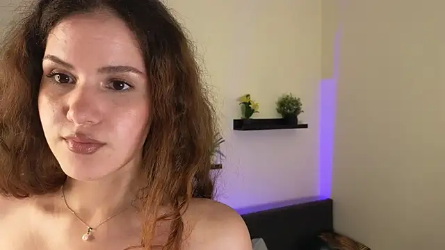 Lili Torin online show from 06/24/26, 01:43