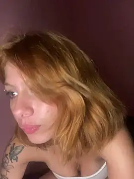 Snapshot of casal_atrevido chatting on 05/02/26, 10:04 casal atrevido online show from 05/02/26, 10:04
