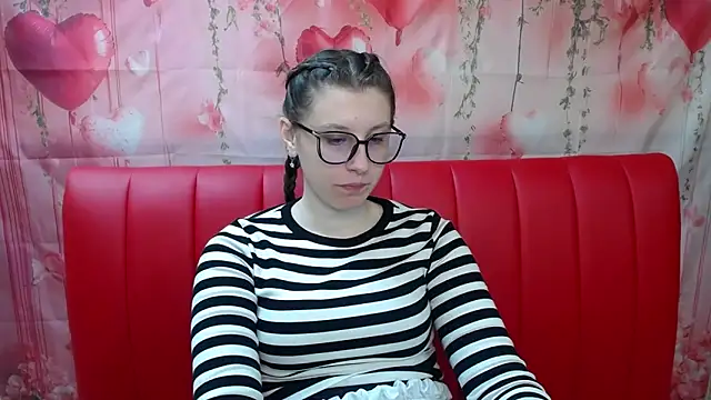 LilianaShine online show from 04/28/26, 05:12