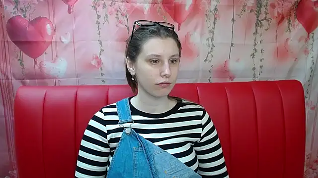 LilianaShine online show from 04/30/26, 05:14