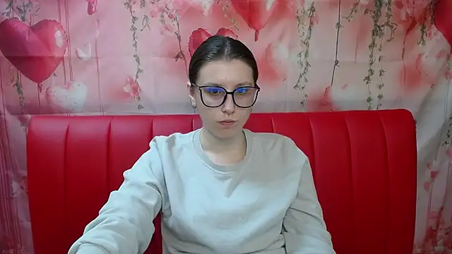 LilianaShine online show from 05/13/26, 05:05