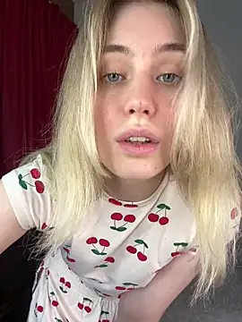 LovelyMiu online show from 04/26/26, 02:04
