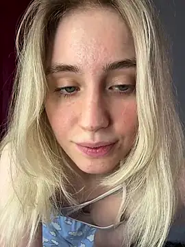 LovelyMiu online show from 04/30/26, 01:28