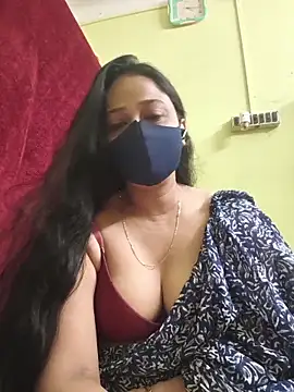 Snapshot of kashish_bhabhi chatting on 04/18/26, 10:52 kashish bhabhi online show from 04/18/26, 10:52