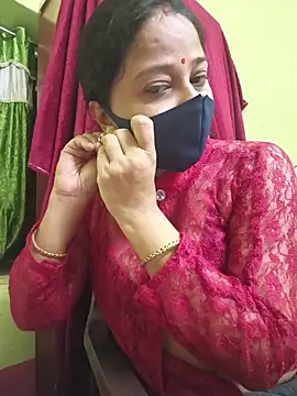Snapshot of kashish_bhabhi chatting on 04/28/26, 06:24 kashish bhabhi online show from 04/28/26, 06:24