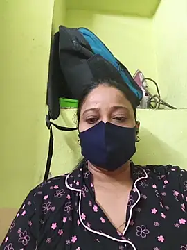 Snapshot of kashish_bhabhi chatting on 06/19/26, 06:29 kashish bhabhi online show from 06/19/26, 06:29