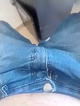 Snapshot of homem-amador chatting on 03/16/26, 02:43 homem-amador online show from 03/16/26, 02:43