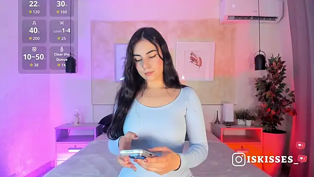 Snapshot of IsabellaSweet__ chatting on 06/15/26, 03:53 IsabellaSweet online show from 06/15/26, 03:53
