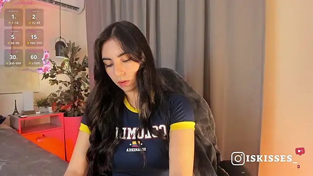 Snapshot of IsabellaSweet__ chatting on 06/18/26, 03:40 IsabellaSweet online show from 06/18/26, 03:40