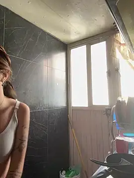 Snapshot of Winniedepootha chatting on 03/01/26, 07:27 Winniedepootha online show from 03/01/26, 07:27