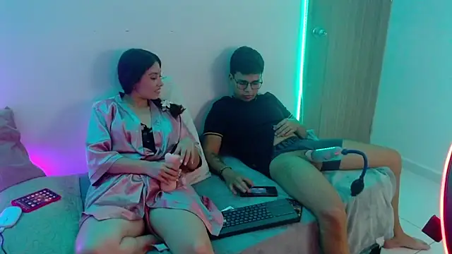 Snapshot of asuna_love20 chatting on 02/28/26, 12:44 asuna love20 online show from 02/28/26, 12:44