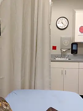 Snapshot of Juicy_Libra69 chatting on 02/14/26, 04:20 Juicy Libra69 online show from 02/14/26, 04:20