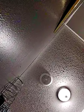 Snapshot of Juicy_Libra69 chatting on 02/19/26, 05:47 Juicy Libra69 online show from 02/19/26, 05:47