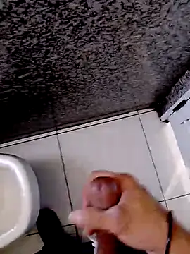 Snapshot of miximilian chatting on 03/27/26, 06:07 miximilian online show from 03/27/26, 06:07