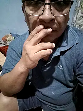 Snapshot of neyo55 chatting on 02/14/26, 12:46 neyo55 online show from 02/14/26, 12:46