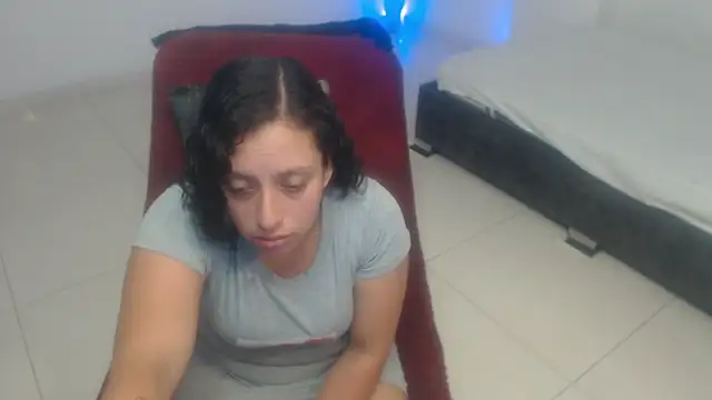 Snapshot of Barbara_D_Valencia chatting on 04/27/26, 03:54 Barbara D Valencia online show from 04/27/26, 03:54