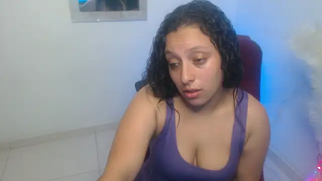 Snapshot of Barbara_D_Valencia chatting on 05/20/26, 03:18 Barbara D Valencia online show from 05/20/26, 03:18