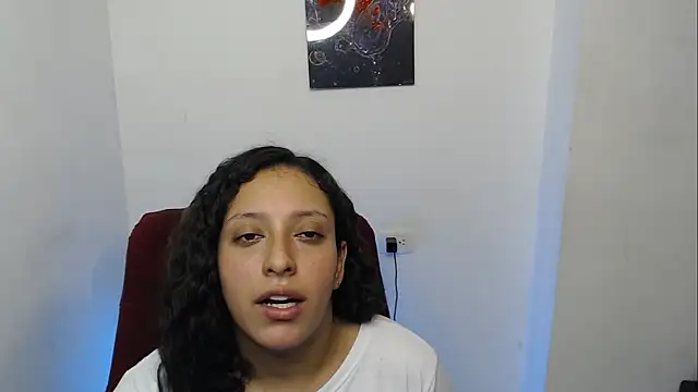 Snapshot of Barbara_D_Valencia chatting on 06/20/26, 03:59 Barbara D Valencia online show from 06/20/26, 03:59