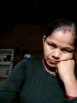 Snapshot of Pooja_sahu chatting on 02/22/26, 05:44 Pooja sahu online show from 02/22/26, 05:44