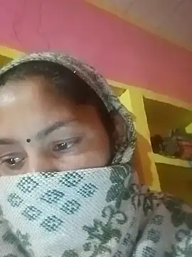 Snapshot of Julilodhi8695 chatting on 02/11/26, 03:50 Julilodhi8695 online show from 02/11/26, 03:50