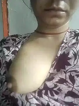 Snapshot of Julilodhi8695 chatting on 04/15/26, 07:32 Julilodhi8695 online show from 04/15/26, 07:32