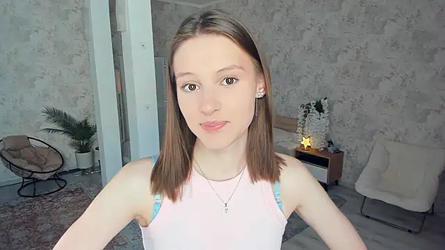 Snapshot of LianneBynon chatting on 03/20/26, 08:30 LianneBynon online show from 03/20/26, 08:30