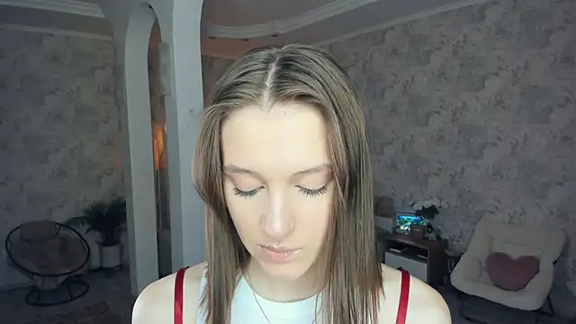 LianneBynon online show from 06/26/26, 08:41