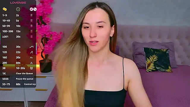 JasminUqueen online show from 06/09/26, 01:17