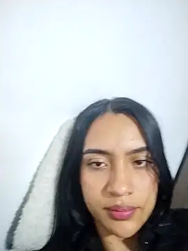 Snapshot of cynliu chatting on 05/01/26, 12:15 cynliu online show from 05/01/26, 12:15