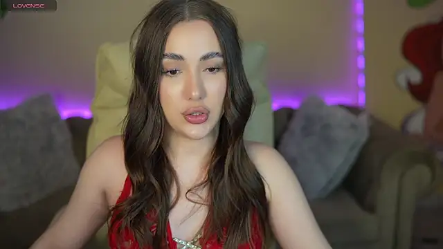 OliviaMoore  online show from 06/19/26, 12:53