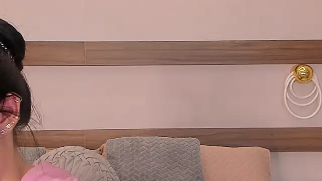 Violeta sum online show from 06/23/26, 01:42