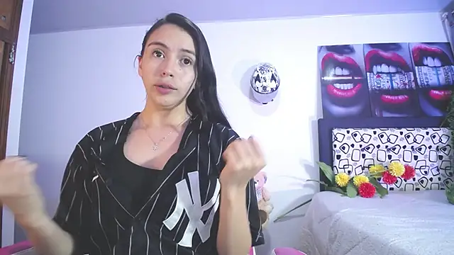 lika little0 online show from 05/06/26, 11:54