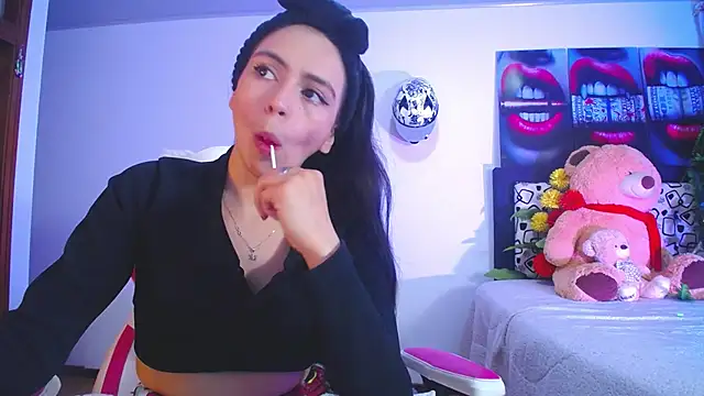Snapshot of lika_little0 chatting on 05/23/26, 12:27 lika little0 online show from 05/23/26, 12:27
