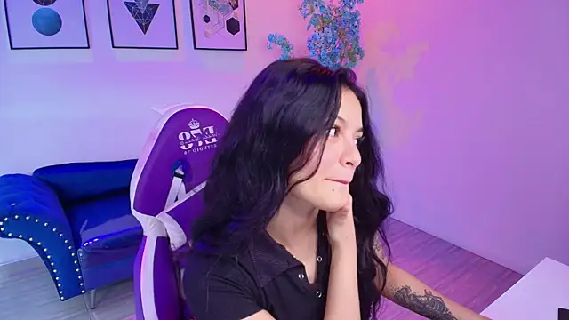 Maddie T18 online show from 04/30/26, 11:38