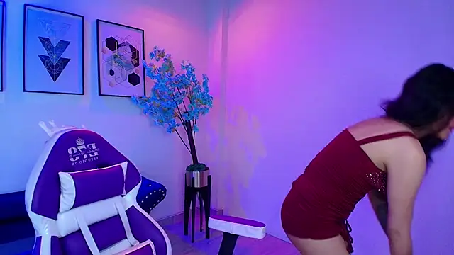 Maddie T18 online show from 05/30/26, 11:40