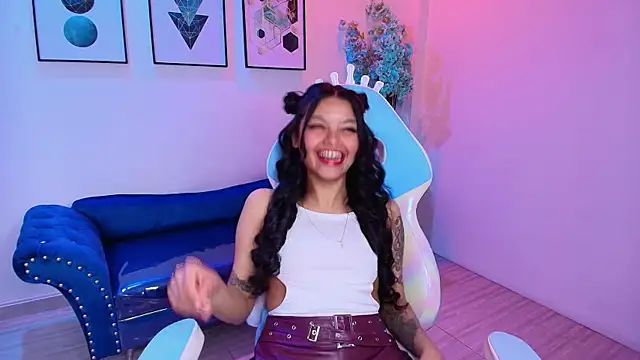 Maddie T18 online show from 06/10/26, 11:31
