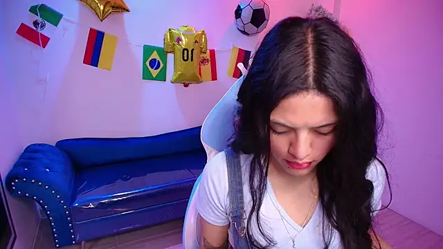 Maddie T18 online show from 06/24/26, 11:42