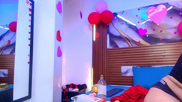 Snapshot of crystal_love08 chatting on 02/20/26, 07:14 crystal love08 online show from 02/20/26, 07:14