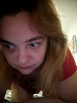 Snapshot of VitniKis chatting on 02/13/26, 06:42 VitniKis online show from 02/13/26, 06:42