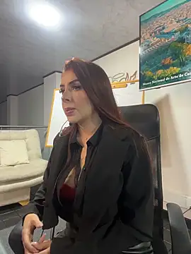 Sweet bellaa  online show from 04/25/26, 04:26