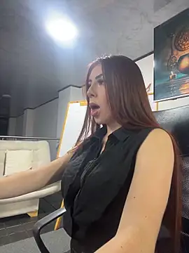Sweet bellaa  online show from 05/12/26, 03:58