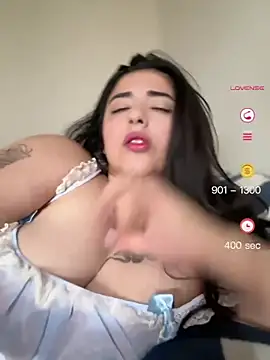 Snapshot of Ales_Kitten_Live chatting on 07/19/26, 09:07 Ales Kitten Live online show from 07/19/26, 09:07