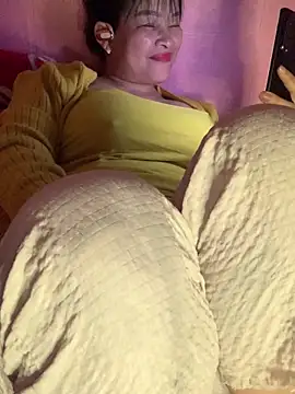 Snapshot of Star-sweet01 chatting on 03/09/26, 12:53 Star-sweet01 online show from 03/09/26, 12:53