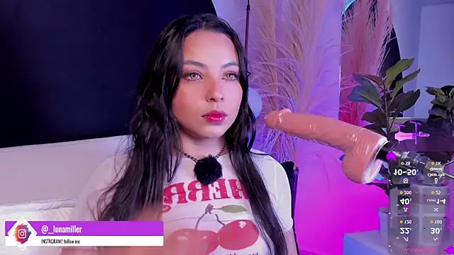 lunamiller 01 online show from 06/11/26, 12:03