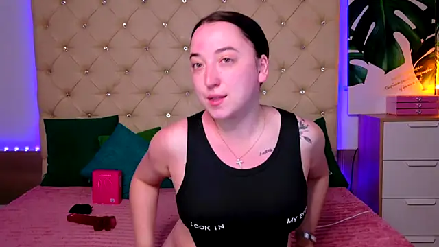 AwaMax online show from 05/11/26, 05:02