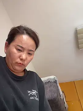 Snapshot of Youyou_12 chatting on 05/22/26, 07:37 Youyou 12 online show from 05/22/26, 07:37