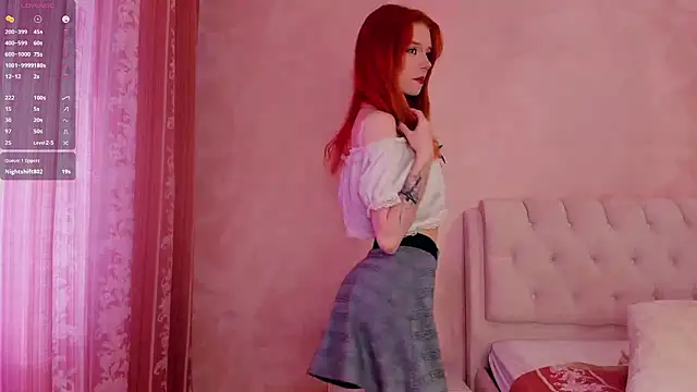 Snapshot of TarynPalek chatting on 03/18/26, 07:22 TarynPalek online show from 03/18/26, 07:22