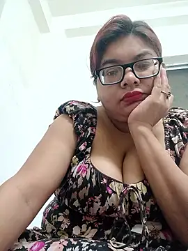 Snapshot of Elie_Hallway chatting on 03/28/26, 08:08 Elie Hallway online show from 03/28/26, 08:08