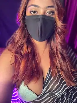queen-panda online show from 05/19/26, 06:36